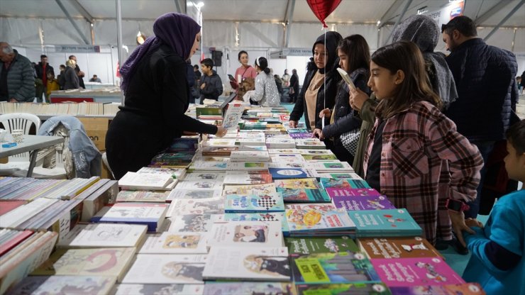 9. Uluslararası Kahramanmaraş Kitap Fuarı 500 binden fazla ziyaretçi ağırladı