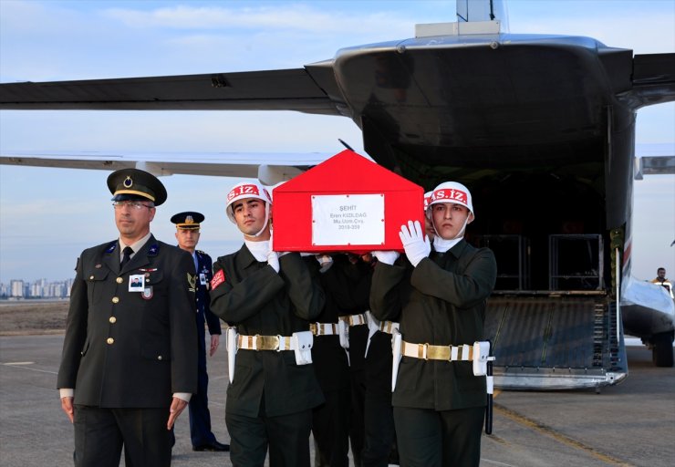 Şehit Uzman Çavuş Eren Kızıldağ'ın cenazesi Adana'ya getirildi