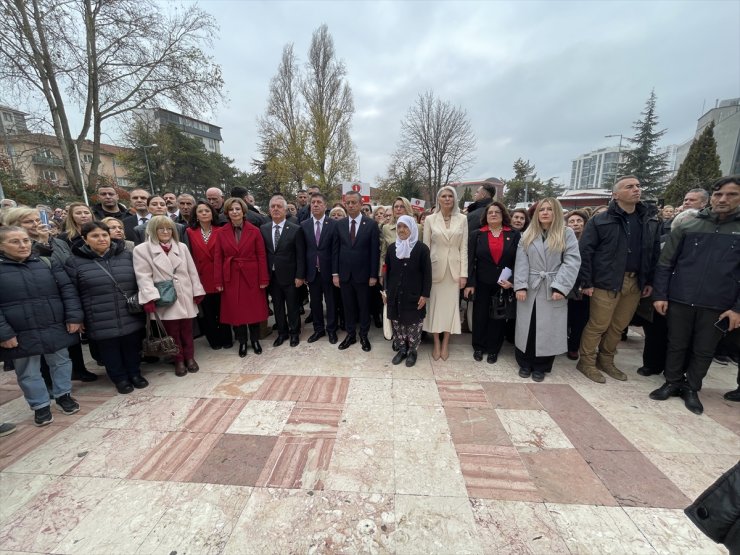 CHP Genel Başkanı Özel, Bilecik'te toplu açılış ve temel atma töreninde konuştu: