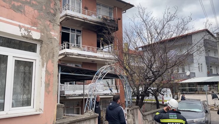 Isparta'da eşine kızıp evini yakan kişi tutuklandı