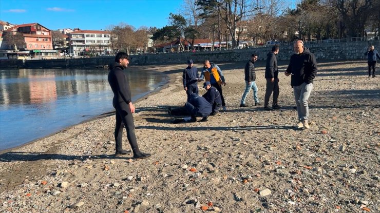 Amasra'da sit alanında detektörle dalış yapan amatör dalgıca gözaltı