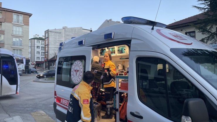 Bolu'da çıkan yangında duman ve gazdan etkilenen 3 kişi hastaneye kaldırıldı