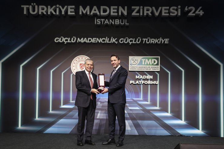 Demir Export, Türkiye Maden Zirvesi'nde iki ödül birden kazandı