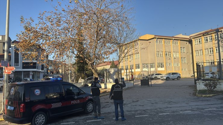 Edirne'de çıkan kavgada lise öğrencisi bıçakla yaralandı