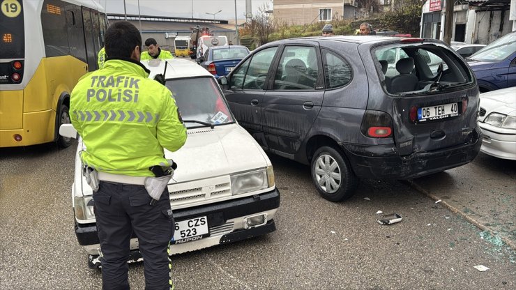 Karabük'te polisin "dur" ihtarına uymayan ehliyetsiz sürücü kovalamacayla yakalandı