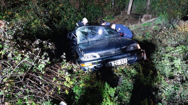 Samsun'da iki otomobil çarpıştı, 1 kişi öldü, 4 kişi yaralandı