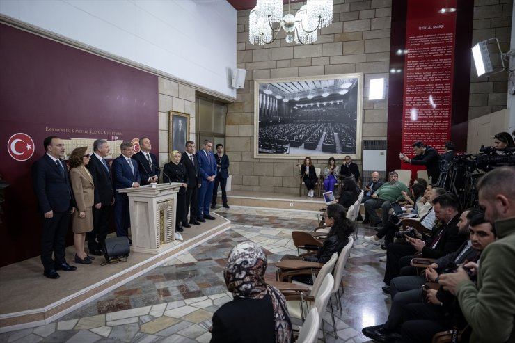 Gelecek Partisi Genel Başkanı Davutoğlu, gündemi değerlendirdi: