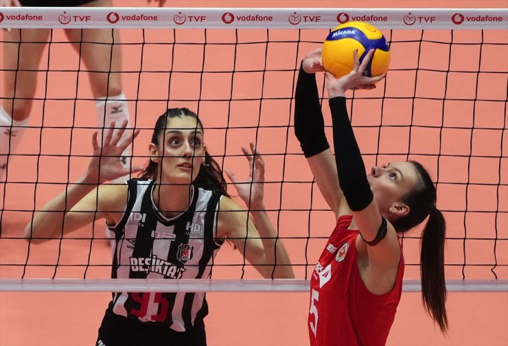 Voleybol: Vodafone Sultanlar Ligi