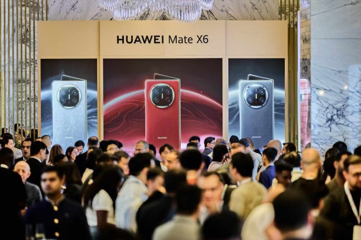 Huawei, Dubai'de yeni ürünlerini tanıttı