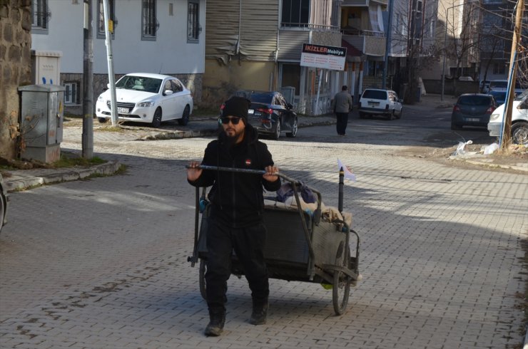 Yürüyerek dünyayı gezen Japonyalı gezgin Muş'a ulaştı