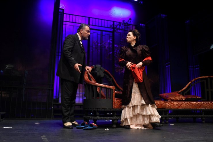 Adana Şehir Tiyatroları "Hedda Gabler" oyunuyla İstanbul'da izleyicilerle buluşacak