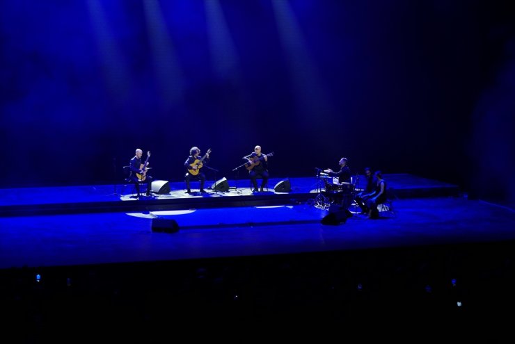 Barcelona Guitar Trio, AKM'de sanatseverlerle buluştu