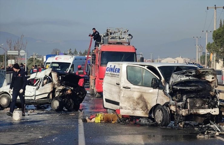 Muğla'da zincirleme trafik kazasında 7 kişi yaralandı