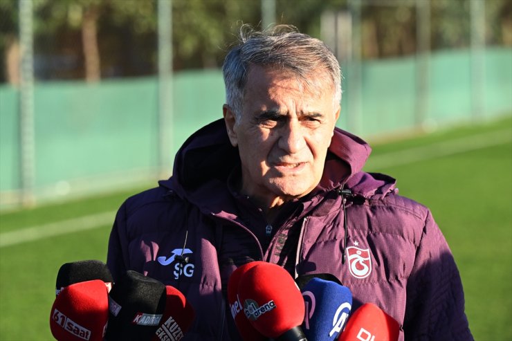 Trabzonspor Teknik Direktörü Şenol Güneş, kriz döneminden savaşarak çıkmak istiyor: