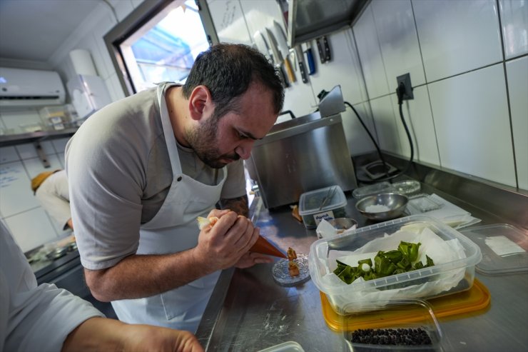 İzmir, Michelin yıldızlı restoranlarıyla gastronomide "parlıyor"