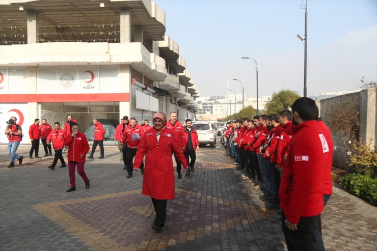 Türk Kızılay Genel Başkanı Yılmaz, İdlib'de fırını ve lojistik merkezini ziyaret etti