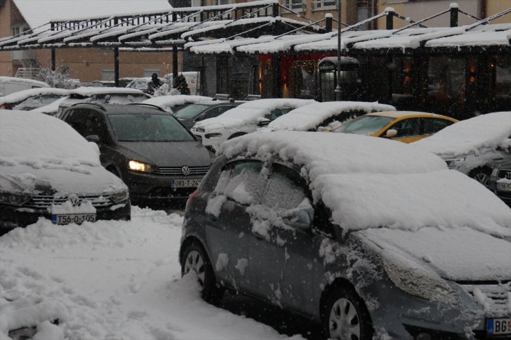 Balkanlarda etkili yoğun kar, hayatı olumsuz etkiledi