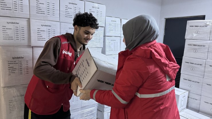 Filistinli genç Türkiye'ye vefa borcunu ödemek için Kızılay gönüllüsü oldu