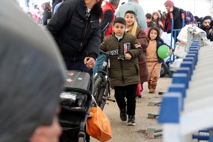 Suriyelilerin Hatay'daki sınır kapılarından ülkelerine dönüşü sürüyor