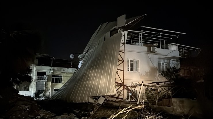 Hatay'da fırtına yaşamı olumsuz etkiledi