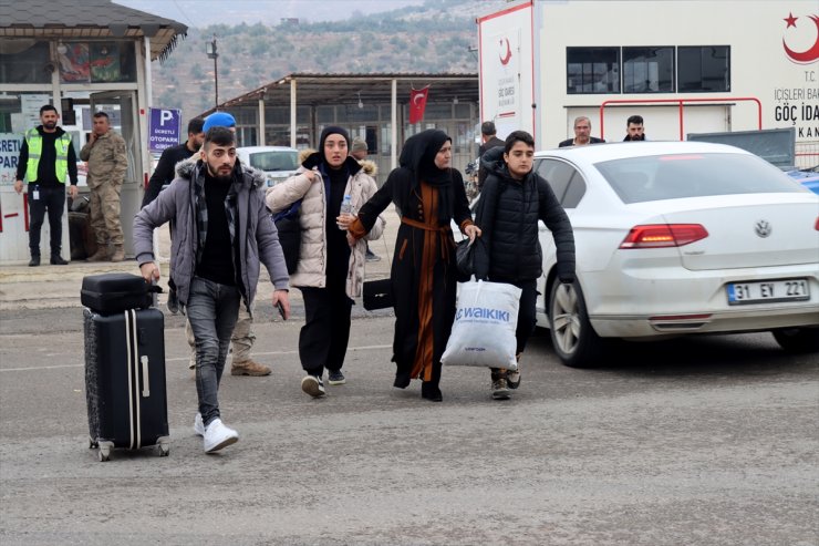 Suriyelilerin Hatay'daki sınır kapılarından ülkelerine dönüşü sürüyor