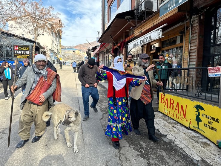 Tunceli'de yeni yılın gelişi kaybolmaya yüz tutmuş "Gağan" geleneğiyle kutlandı