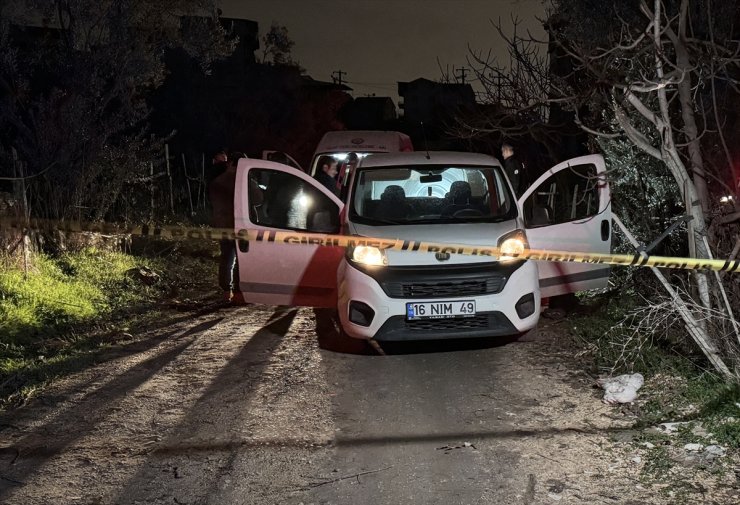 Bursa'da araçta bıçaklanan kişi öldü