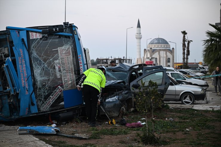 Adana'da cip ile halk otobüsünün çarpıştığı kazada 7 kişi yaralandı