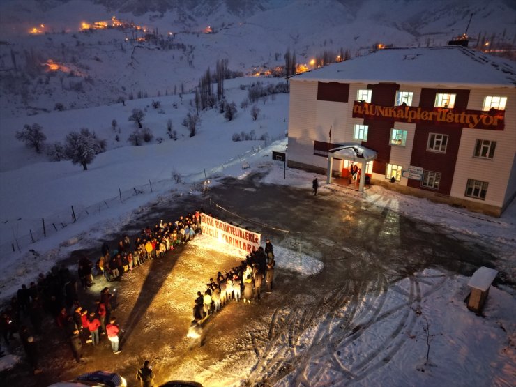 Taraftar grubu ultrAslan'dan, köy çocuklarına yeni yıl sürprizi