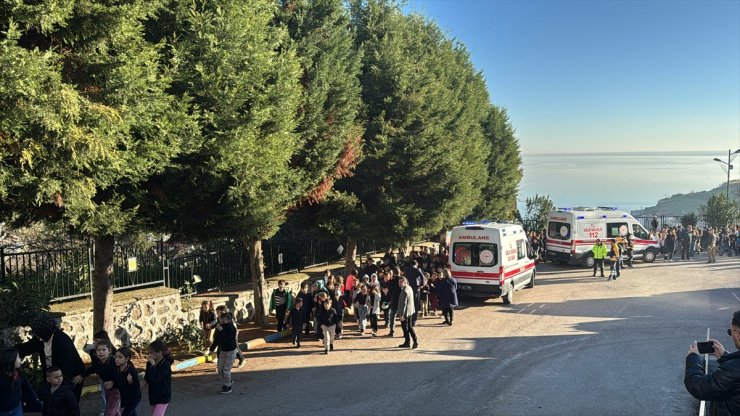 Samsun'da okul binasında çıkan yangın söndürüldü