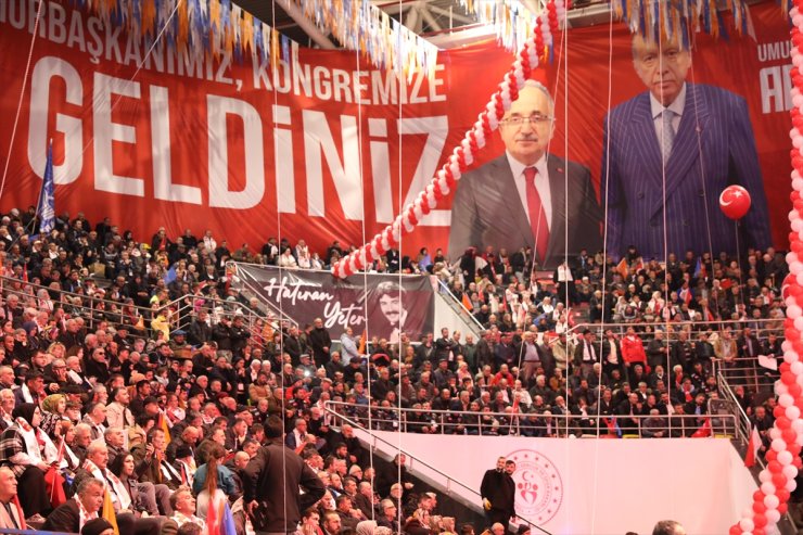 AK Parti Samsun İl Başkanlığına yeniden Mehmet Köse seçildi