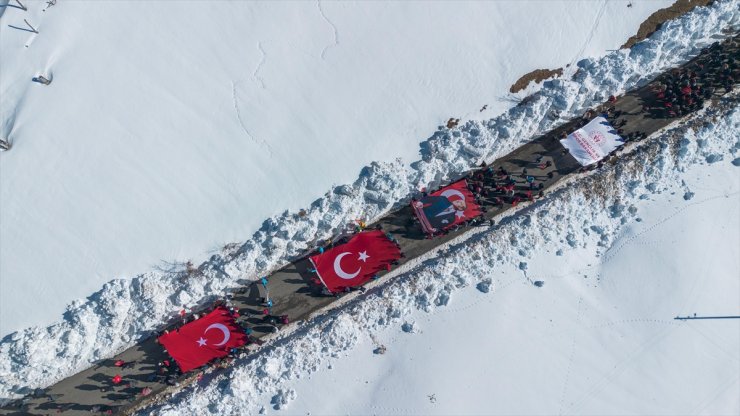 Sis Dağı'nda Sarıkamış Şehitleri Anma Yürüyüşü yapıldı