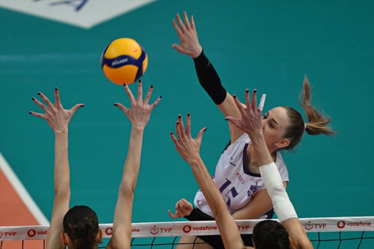 Voleybol: Vodafone Sultanlar Ligi