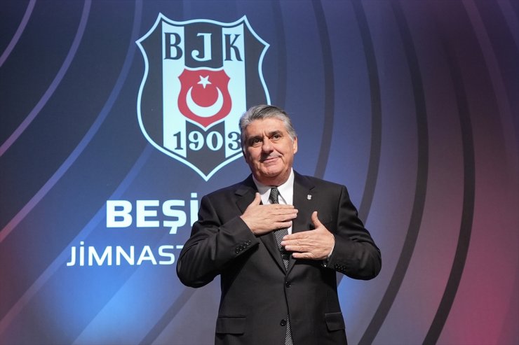 Beşiktaş'ta başkanlığa seçilen Serdal Adalı ve yönetimi, mazbatalarını aldı