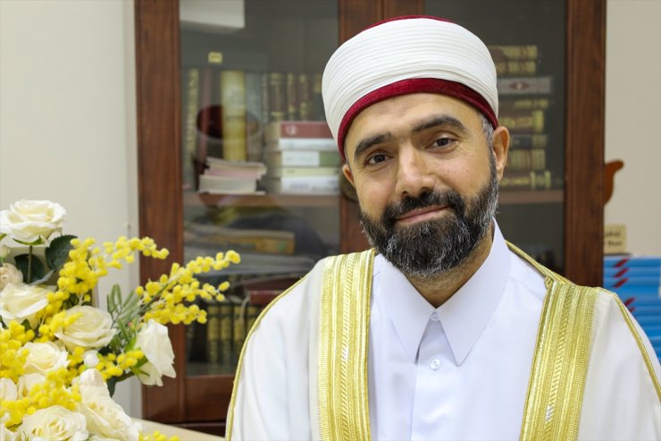 Halep'teki Emevi Camii’nin eski imamı Şeyh Mekki, caminin özgürlüğe kavuşmasının sevincini yaşıyor: