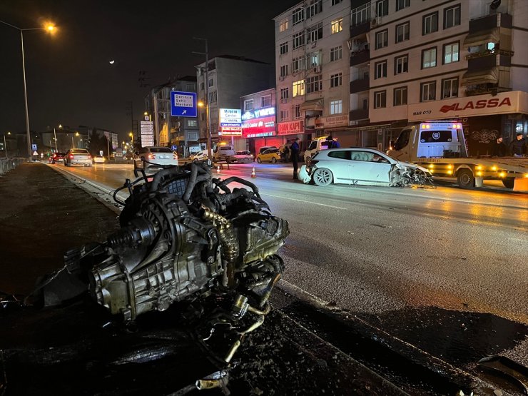 Kocaeli'de meydana gelen trafik kazasında 2 kişi yaralandı