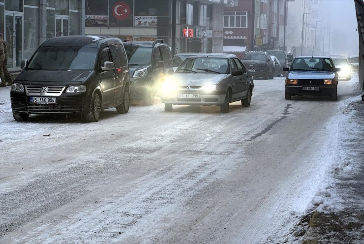 Erzurum, Ardahan, Ağrı ile Kars'ta yoğun kırağı ve buzlanma oluştu