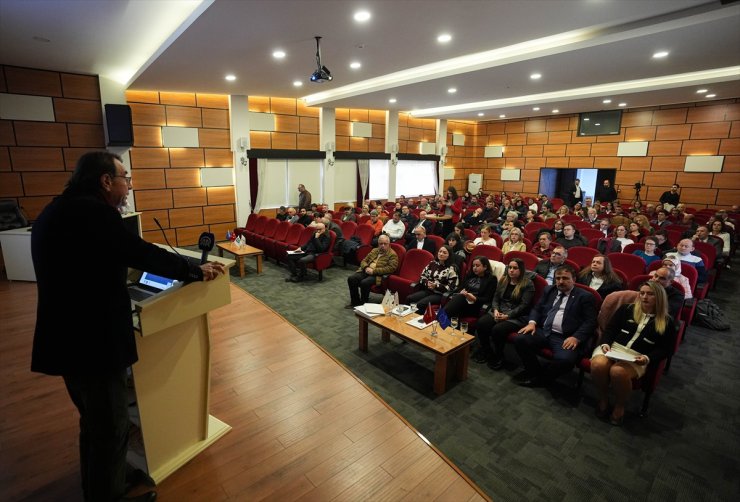 İklim değişikliğinin zeytinciliğe etkisi ve çözüm arayışları İzmir'deki çalıştayda ele alındı