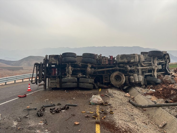 Şırnak'ta sondaj aracının devrilmesi sonucu 1 kişi öldü, 1 kişi yaralandı