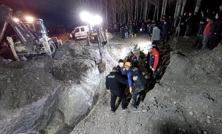 GÜNCELLEME - Amasya'da sondaj çalışması sırasında meydana gelen göçükte 2 işçi hayatını kaybetti