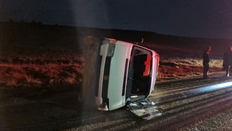 GÜNCELLEME - Çorum'da kaza yerinde kamyonun çarptığı trafik polisi ağır yaralandı