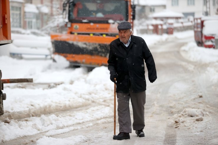 Kırklareli'nin yüksek kesimlerinde kar etkili oluyor