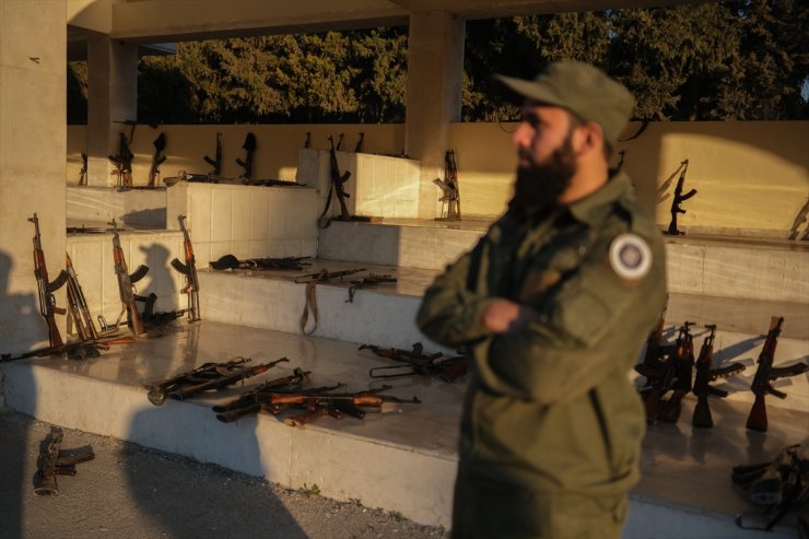 Suriye'de yeni kolluk kuvveti adaylarına eğitim veriliyor