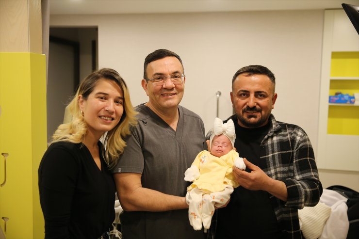 Antalya'da 570 gram doğan "Asena Hatice" bebek, 94 gün sonra evine kavuştu