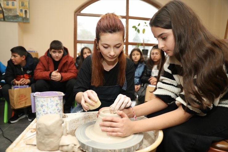 Samsun'da çocuklar sanat dallarıyla tanıştırılıyor