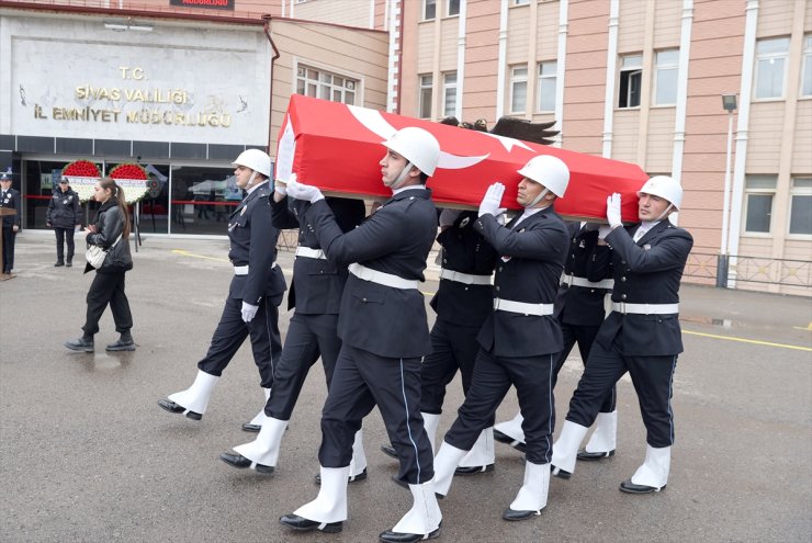 Sivas'ta vefat eden polis memuru için tören düzenlendi