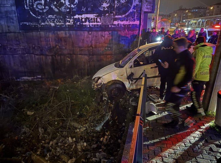 Bursa'da trafik kazasında 1 kişi öldü, 3 kişi yaralandı