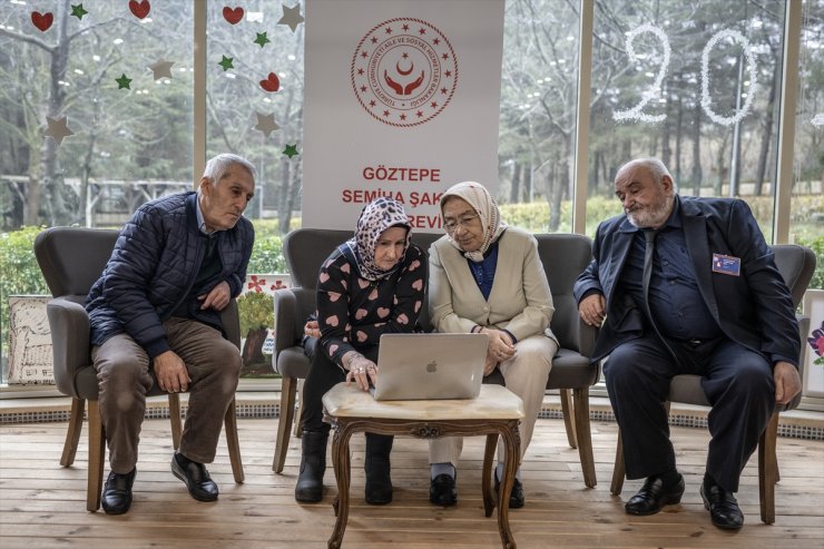 Huzurevi sakinleri, AA'nın "Yılın Kareleri" oylamasına katıldı