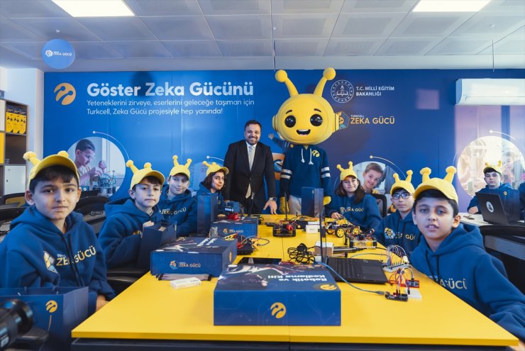 Turkcell Zeka Gücü Projesi'nin yeni sınıfı Elbistan'da hizmete açıldı