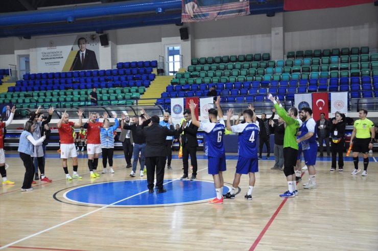 İşitme Engelliler Futsal Türkiye Şampiyonası Kütahya’da başladı